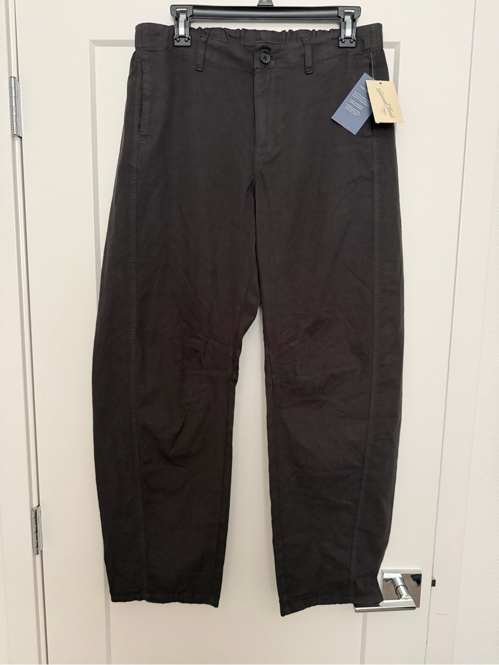 Universal Threads Barrel Leg Black Pants - Women’s size 10